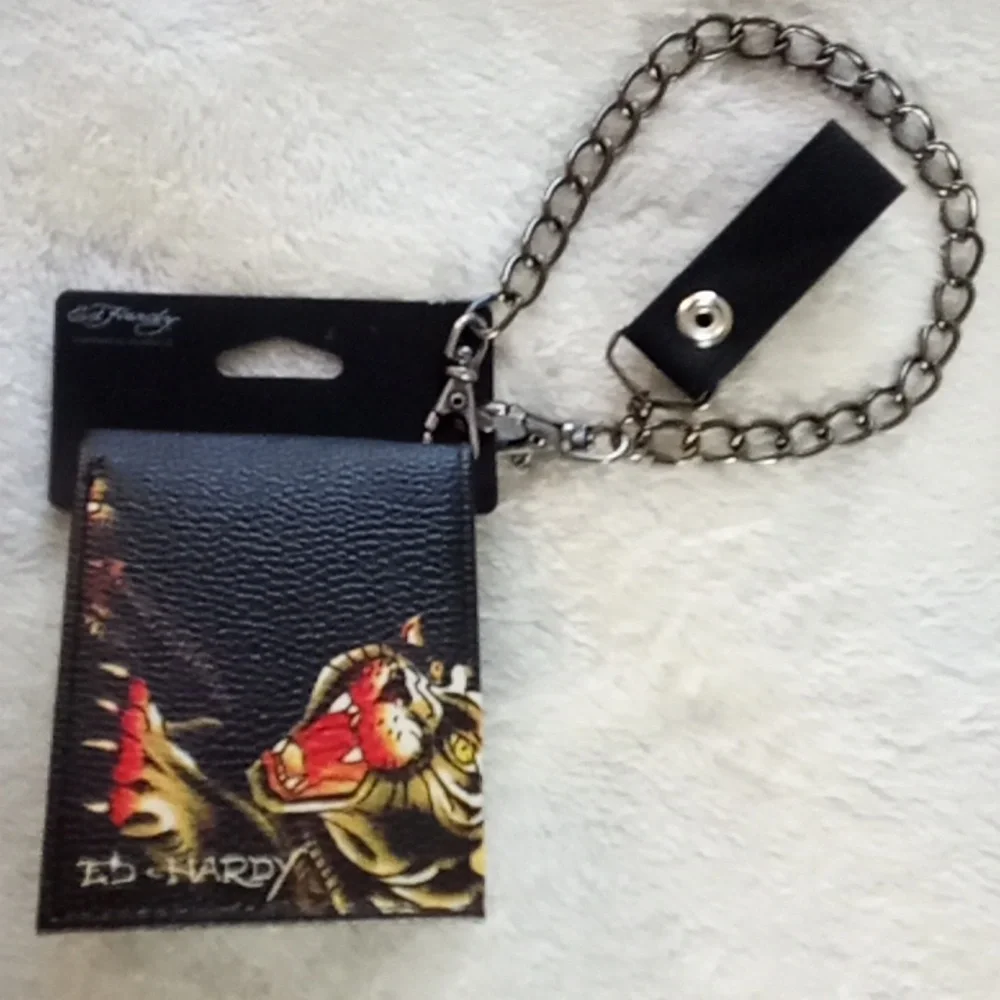 ED HARDY SET OF 3 UMBRELLA BOXER BRIEFS MEDIUM AND WALLET! ALL NEW!!!